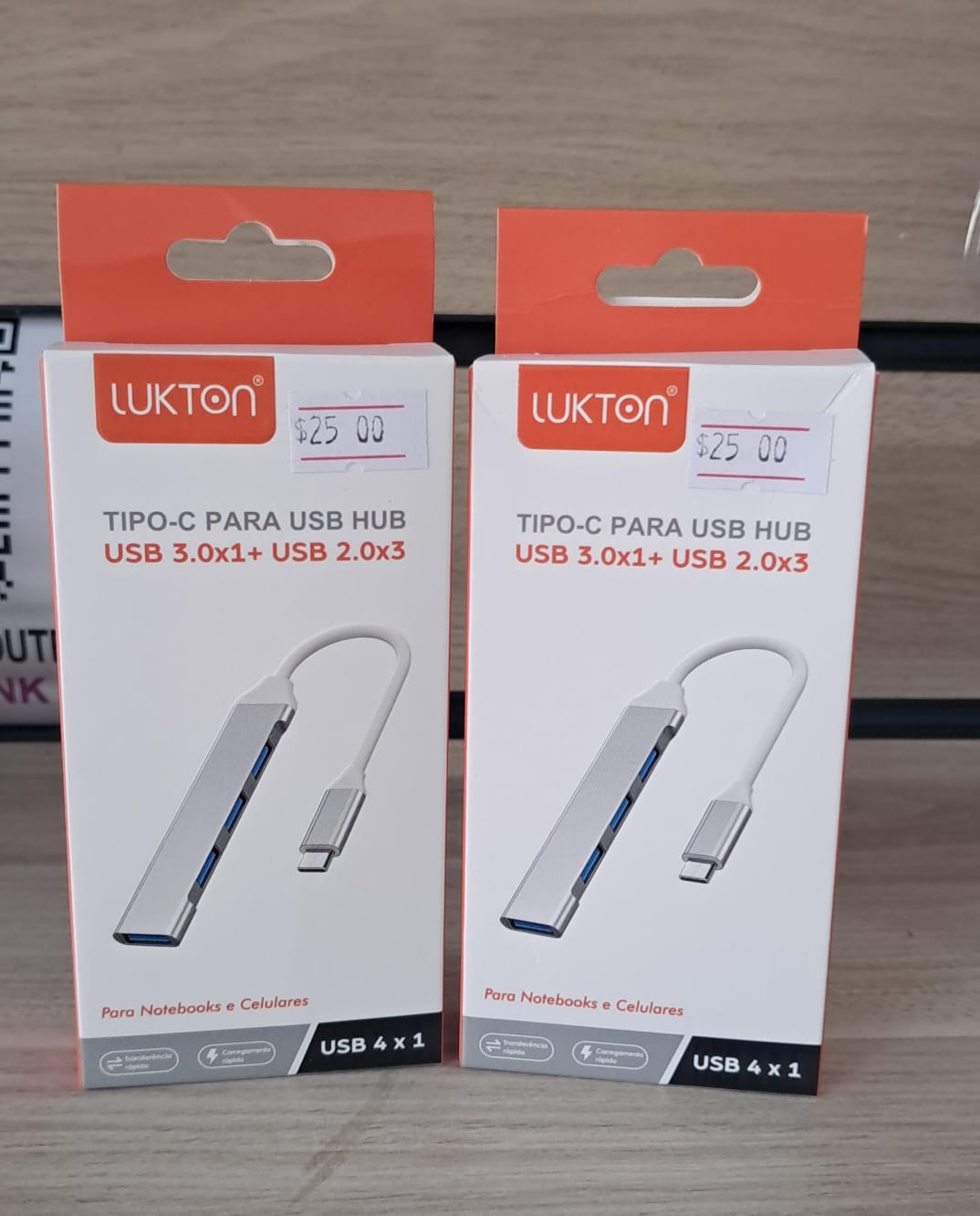 Hub USB Tipo-C 4 em 1